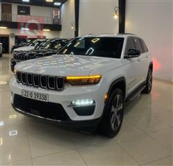 جیپ گراند شیرۆکی